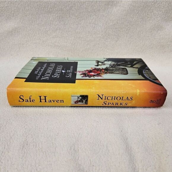 Nicholas Sparks Safe Haven Hardback Book - Picture 10 of 14